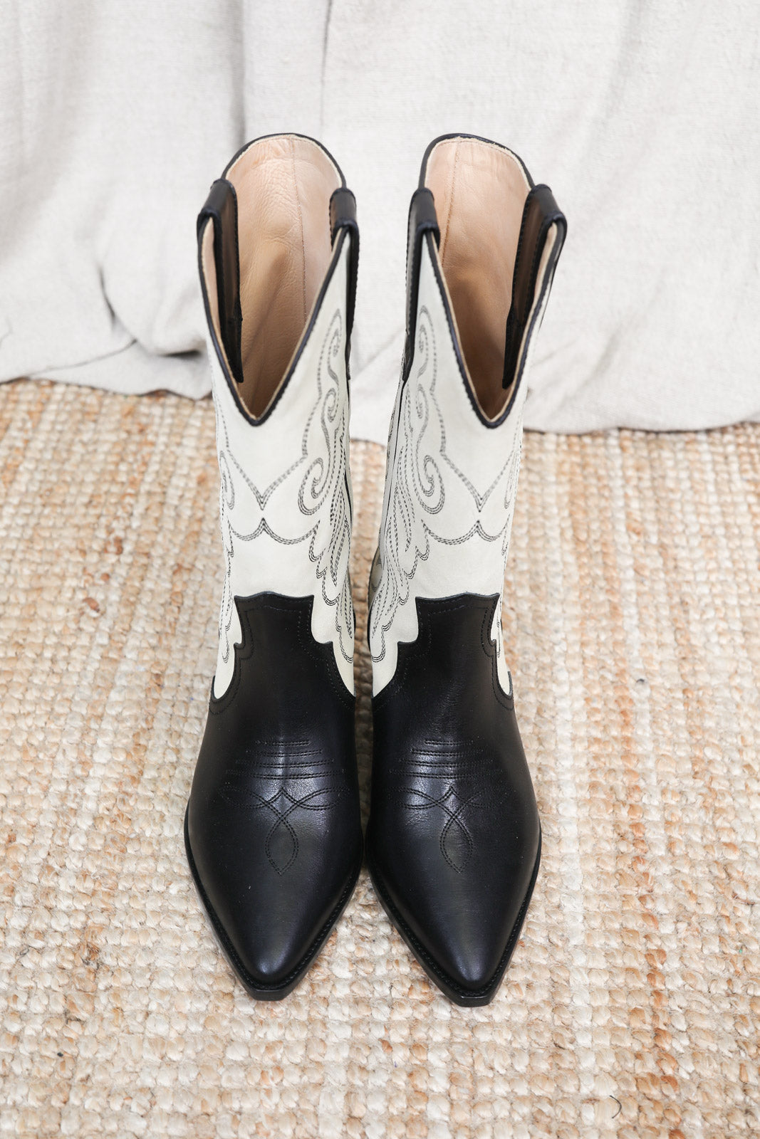 Stiefel Duerto in Black/Ecru