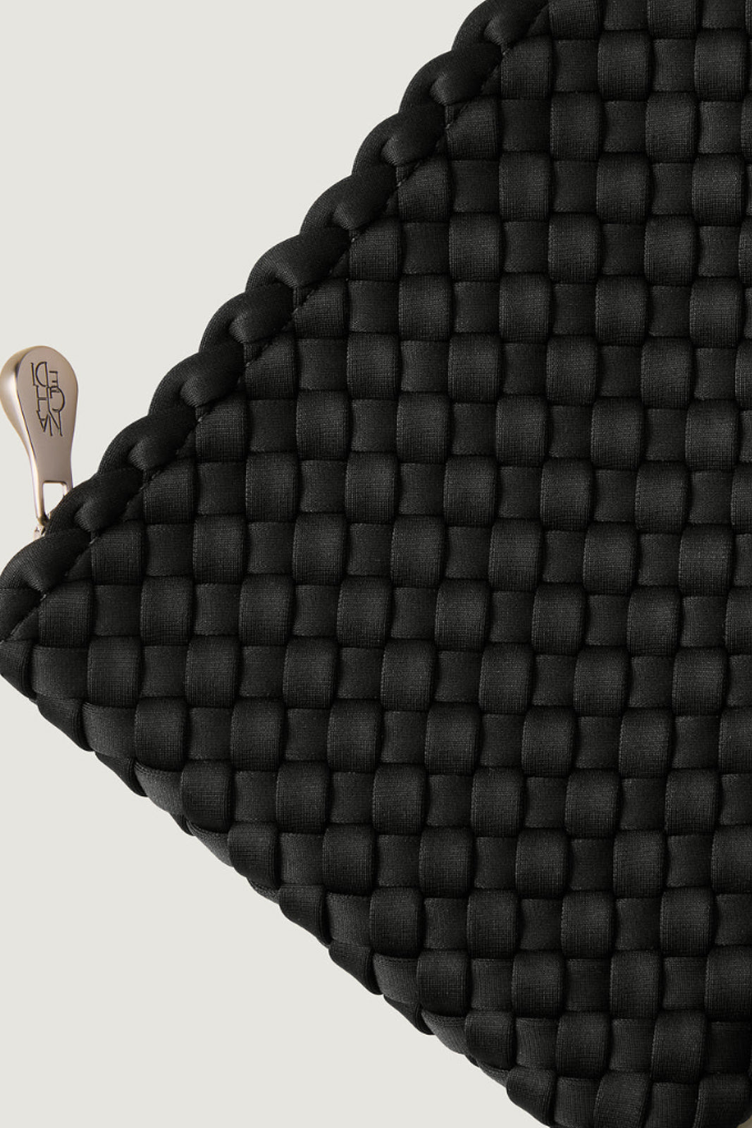 Naghedi, Tasche Mercer in Onyx