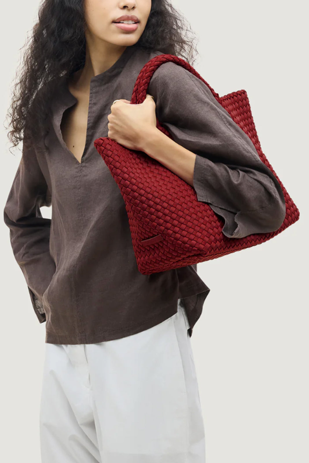 Naghedi, Tasche St. Barths Medium Tote in Rosso