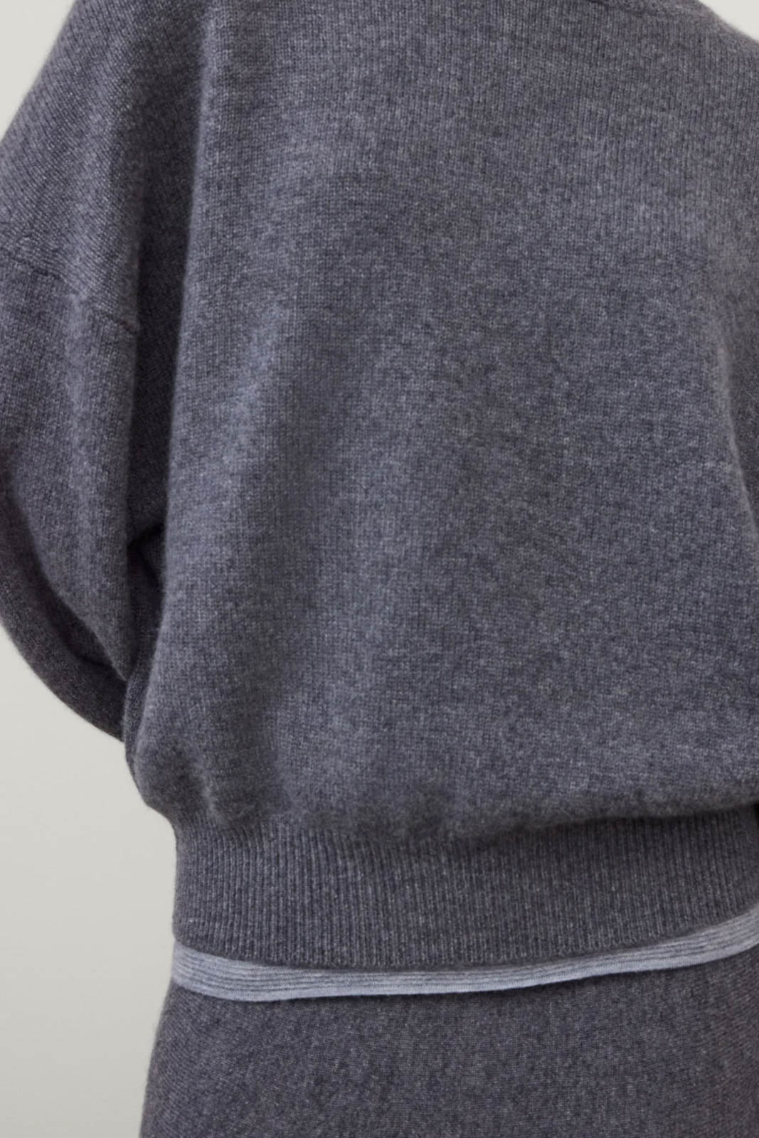 Lisa Yang, Pullover Veira in Graphite