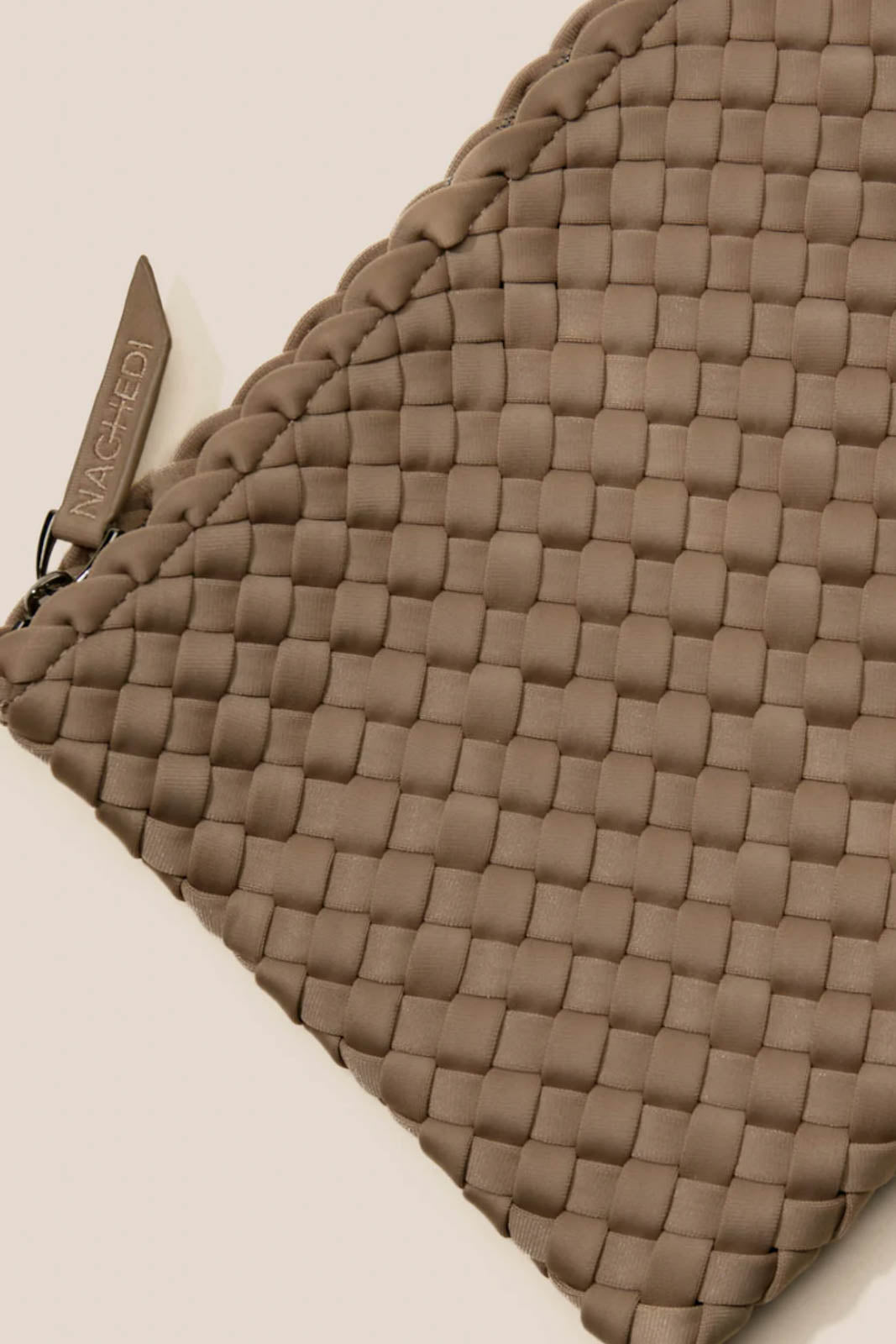 Naghedi, Tasche Nomad Medium Hobo in Cashmere