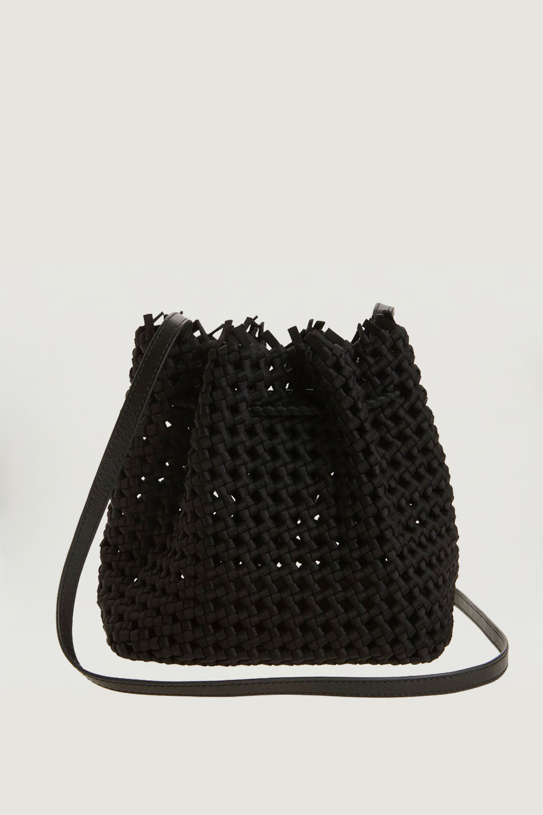 Naghedi, Tasche Mallorca Medium Bucket in Onyx