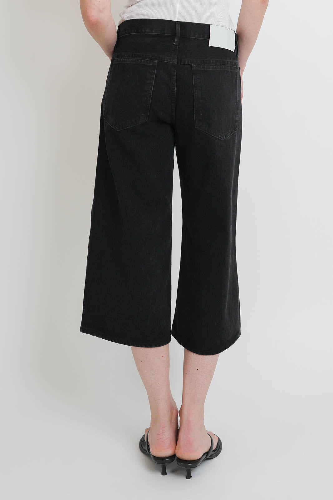 Agolde, Shorts Skater in Washed Black