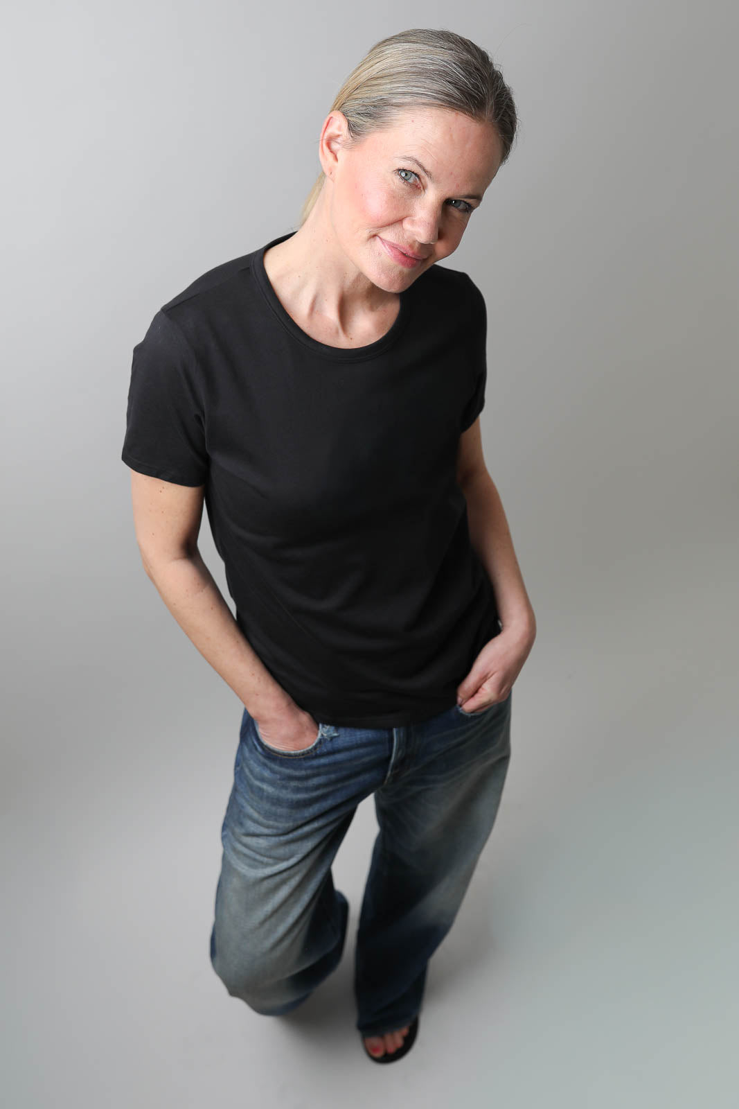 Vestibule Garderobe, T-Shirt Crewneck in Schwarz