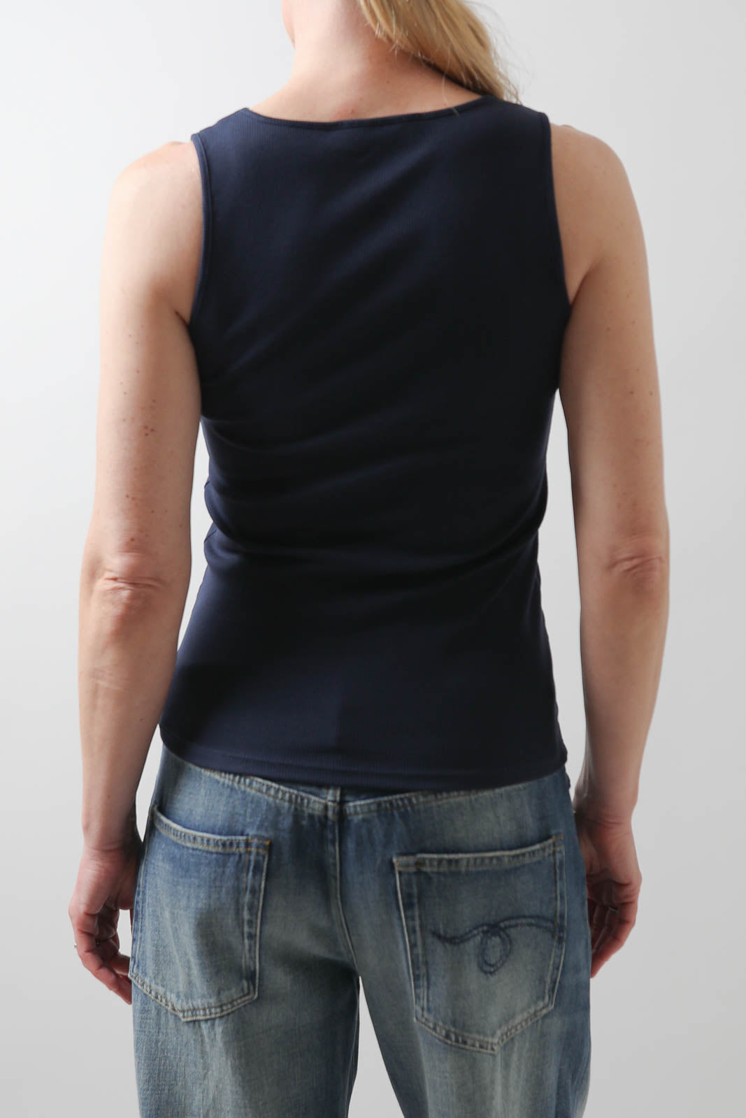 Vestibule Garderobe, Tank Top Rib in Marine