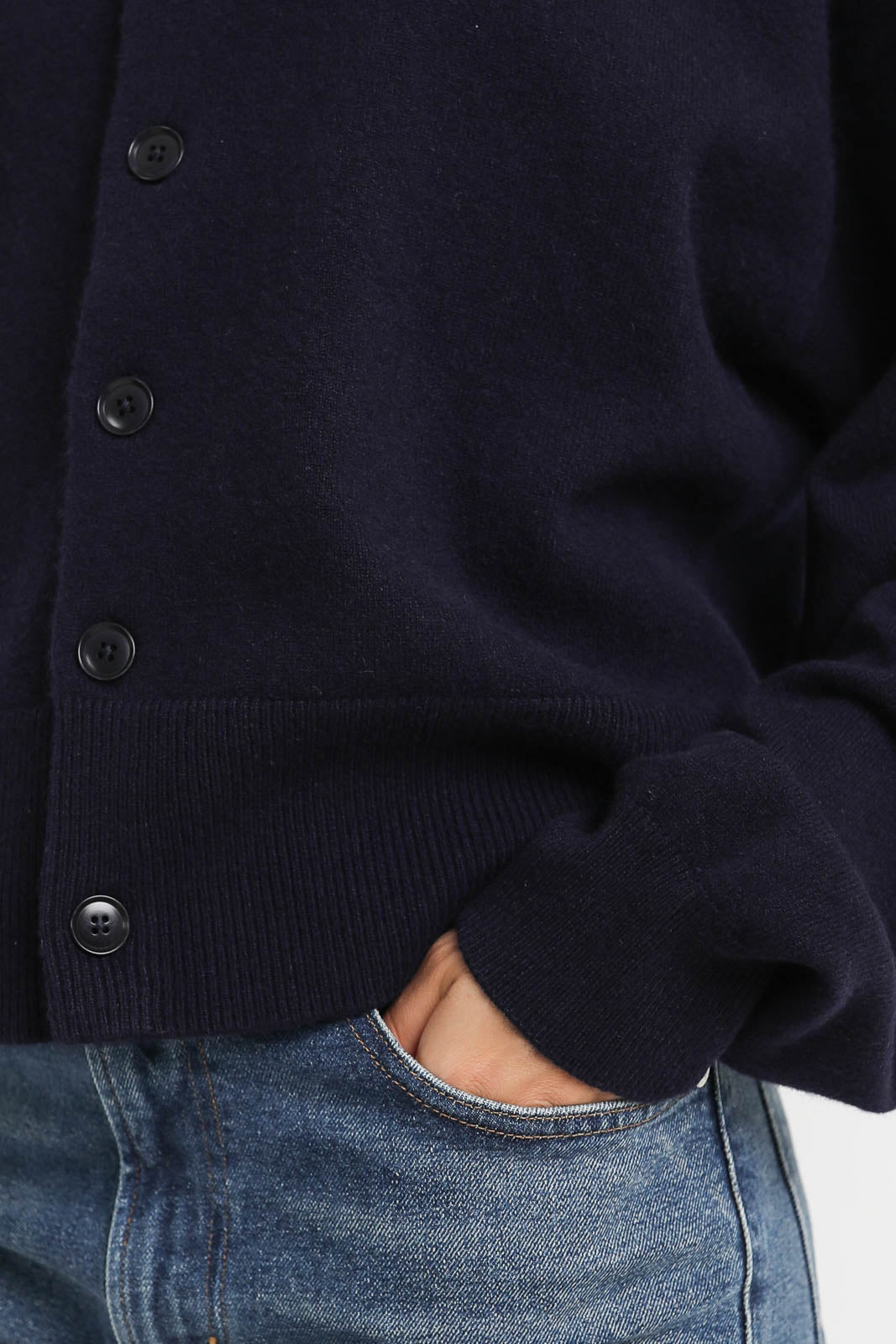 Extreme Cashmere Cardigan Chou in Navy