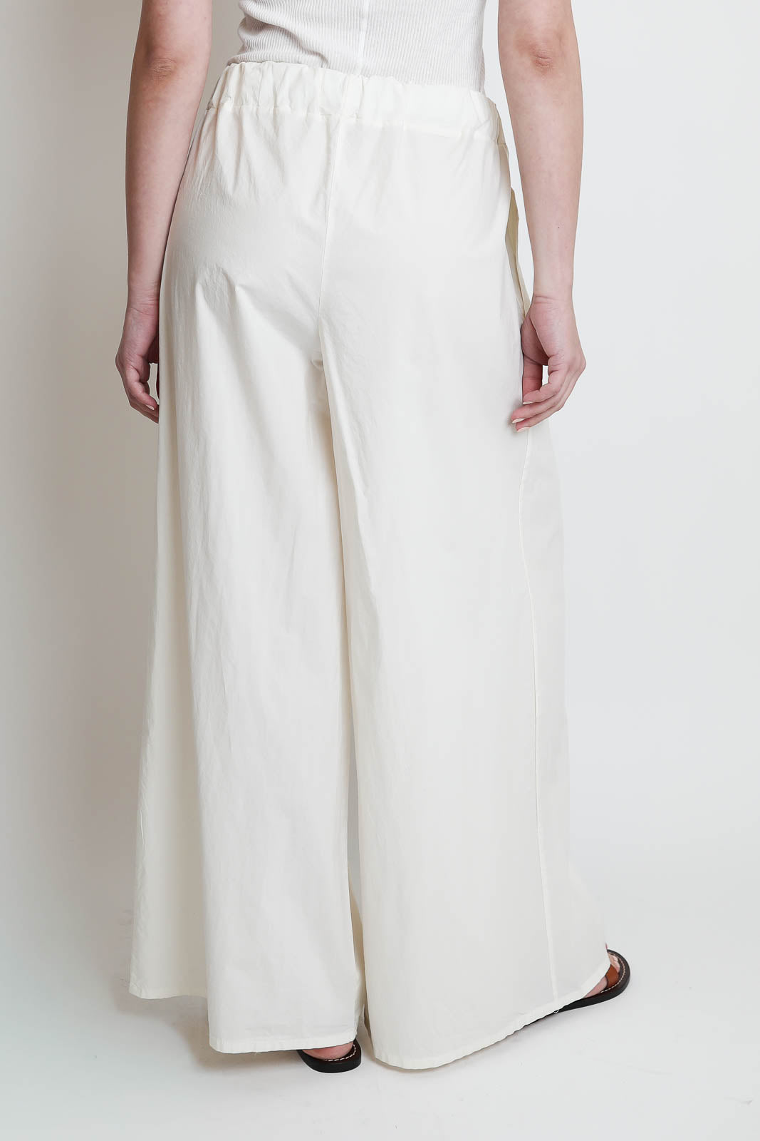 Labo.Art, Hose Dalla Clara in Avorio