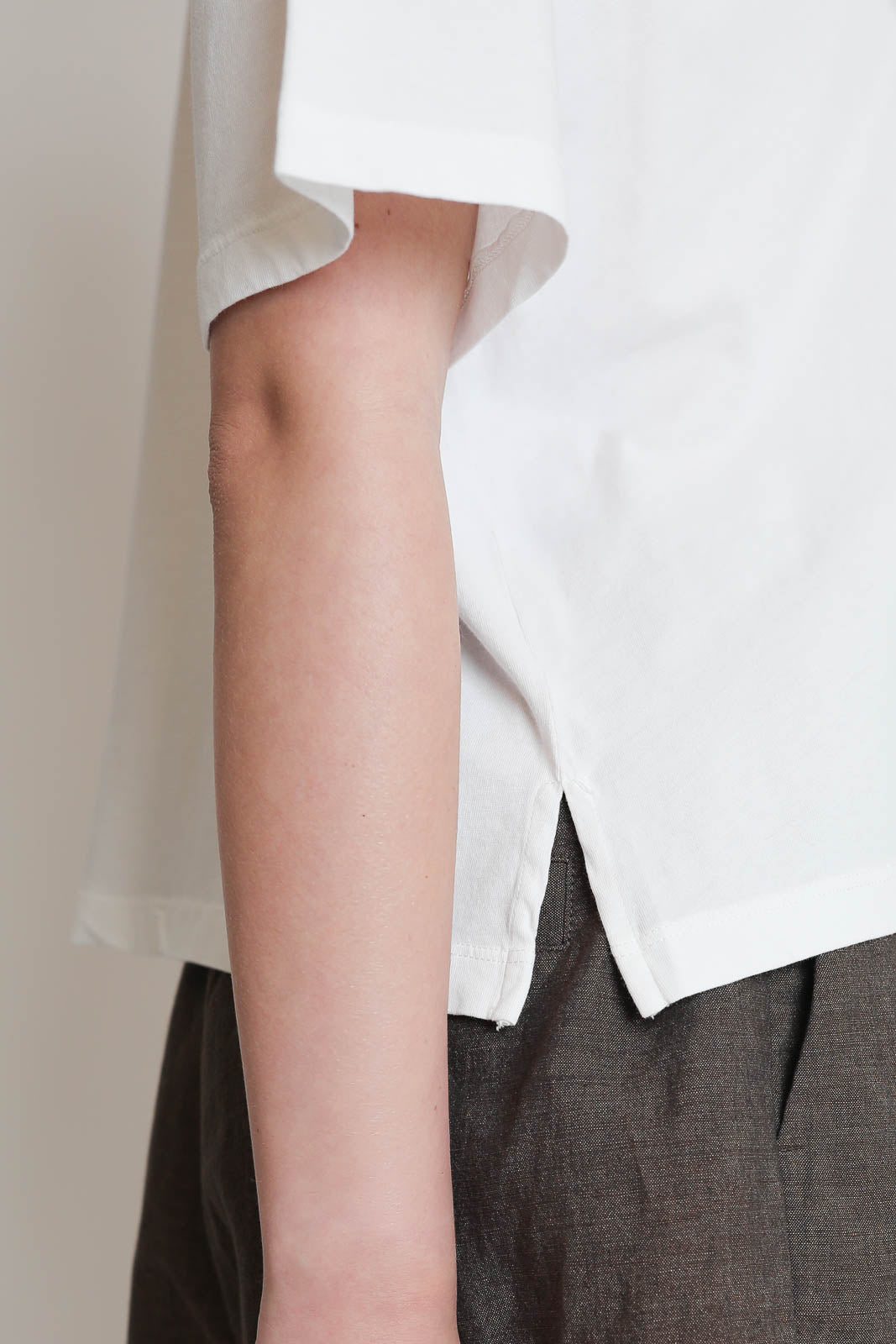 Pomandere, T-Shirt aus Baumwolle in Optical White