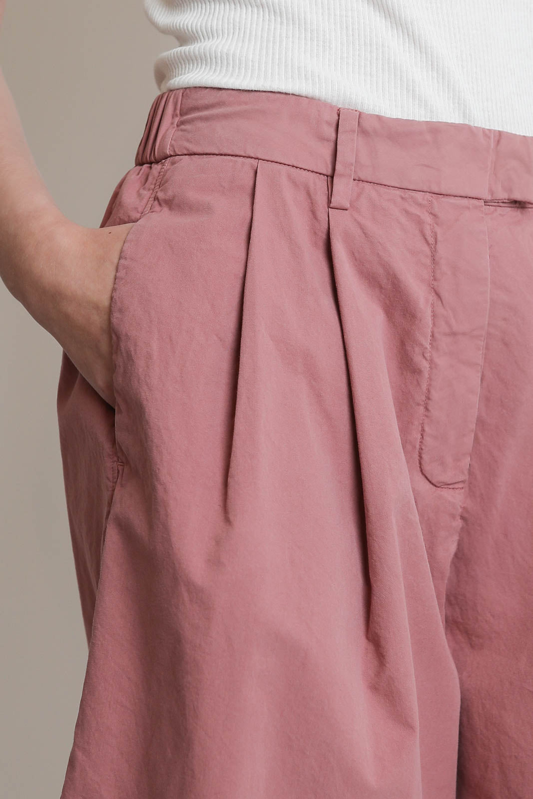 Pomandere, Shorts mit Bundfalten in Mauve
