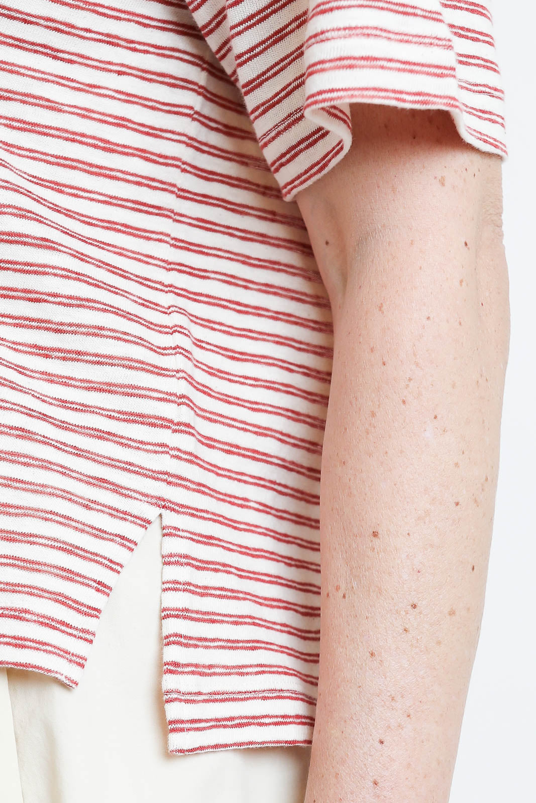 Pomandere, T-Shirt mit Streifen in Lobster