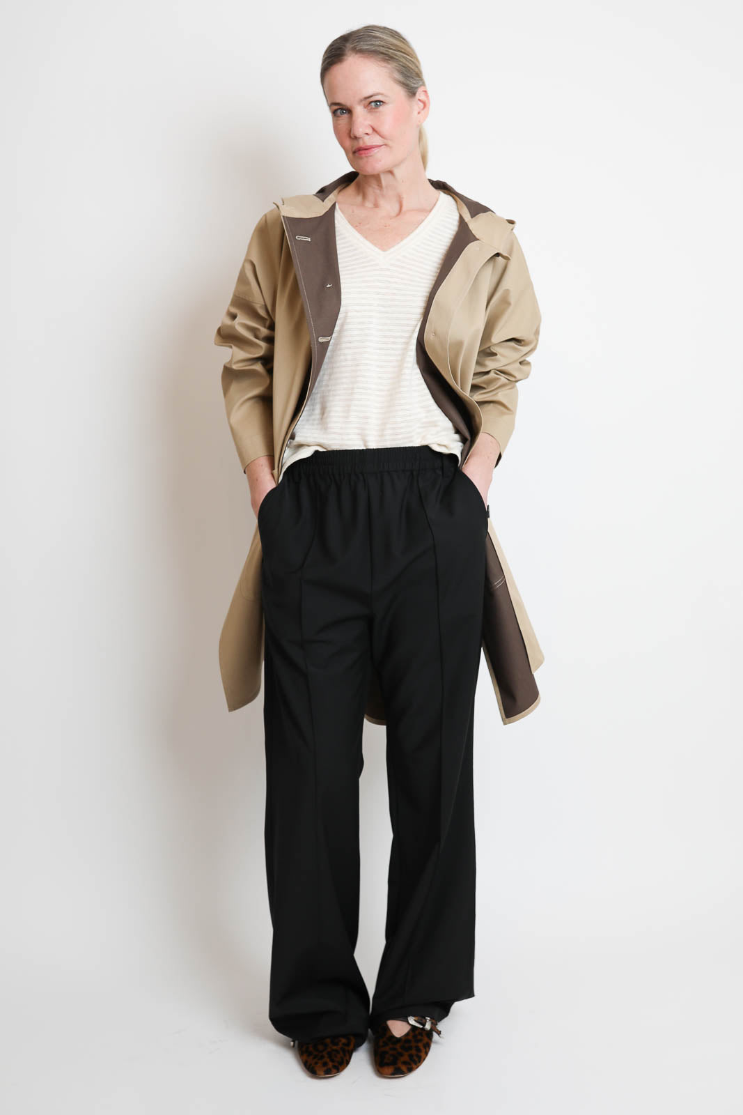 Pomandere, Mantel mit Kapuze in Sand