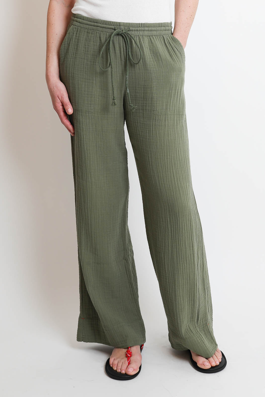 Xirena, Hose Kayson in Olive Moss