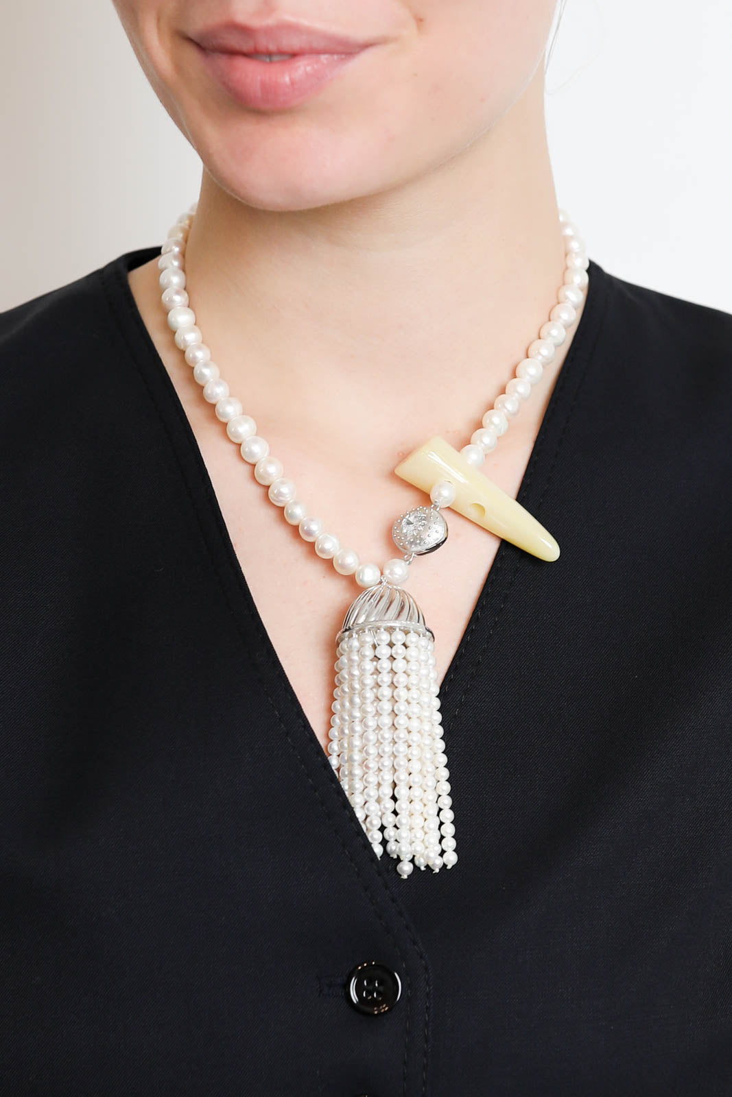 Nackiye, Halskette Petit Rengin in Weiss