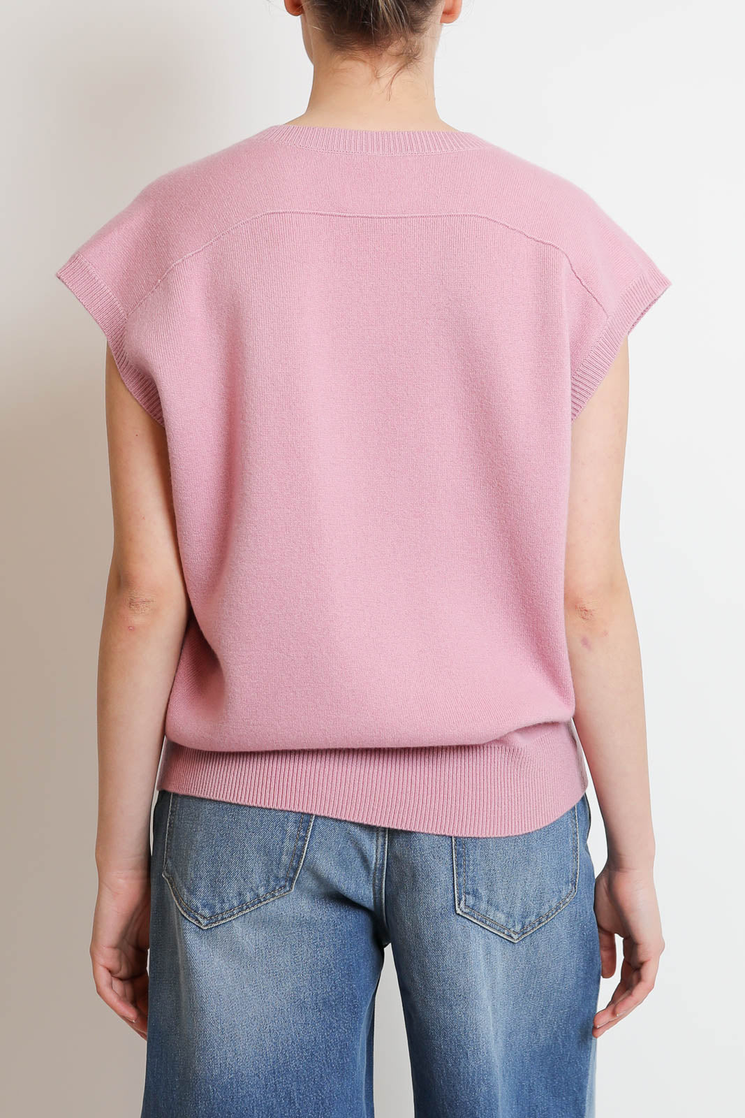 Lisa Yang, Veste Navarra in Petal