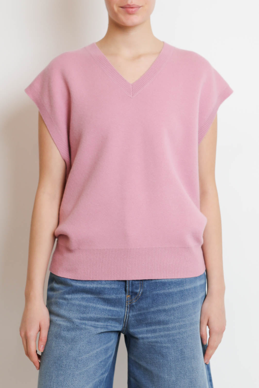 Lisa Yang, Veste Navarra in Petal