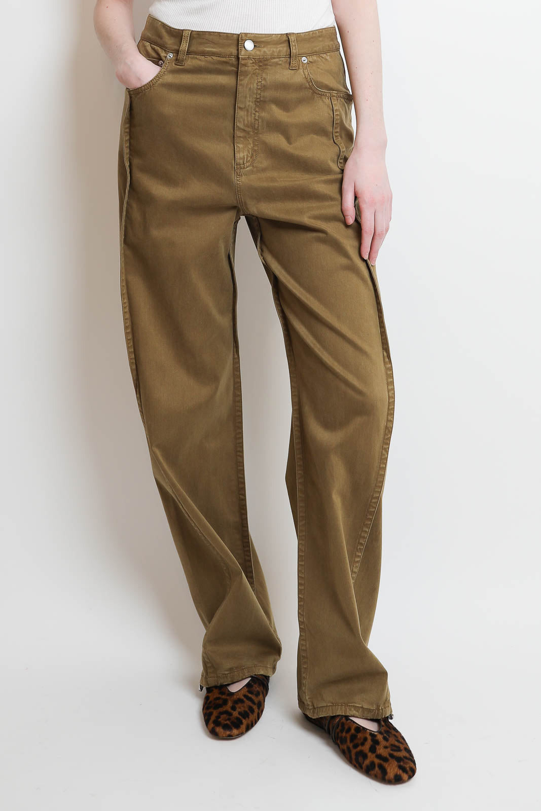 Tibi, Hose Twill Tuck in Dark Tan
