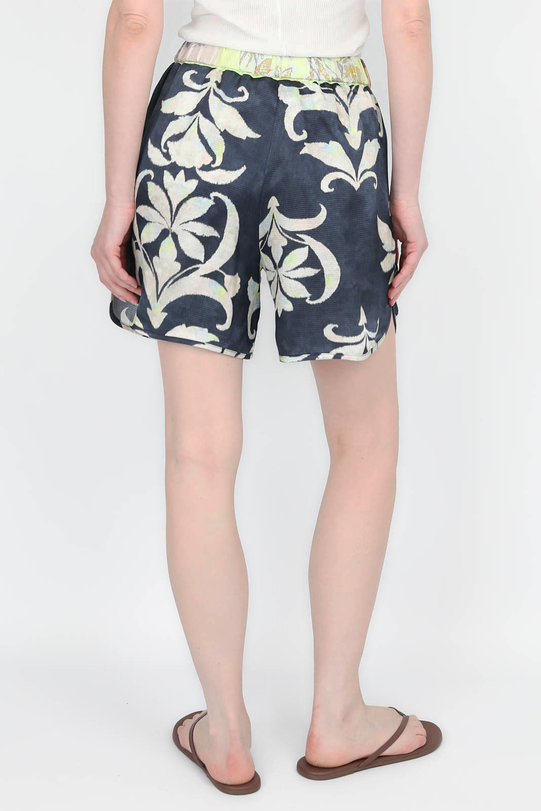 Shorts Secret Lily in Oltremare