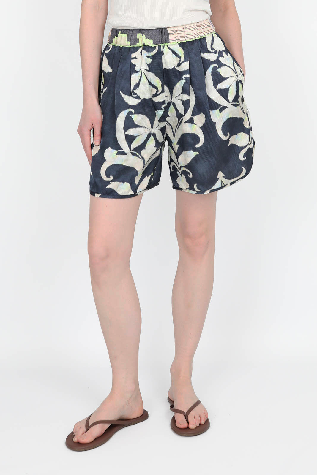 Shorts Secret Lily in Oltremare