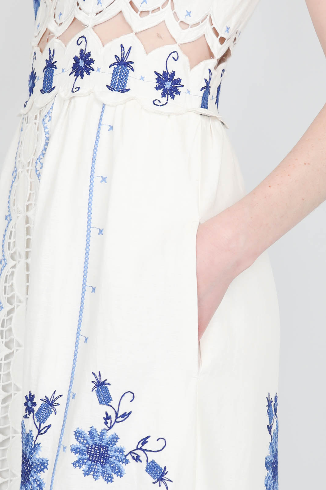 Kleid Sunflower Richelieu in Off-White