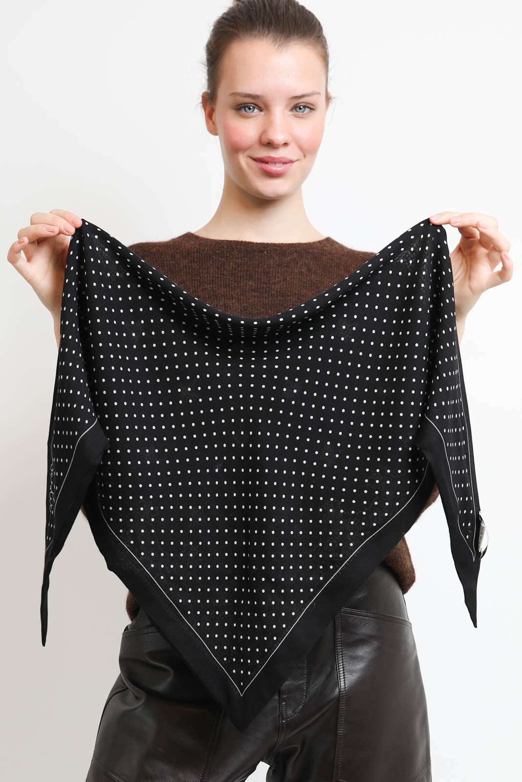 Vestibule, Schal Parisienne in Schwarz