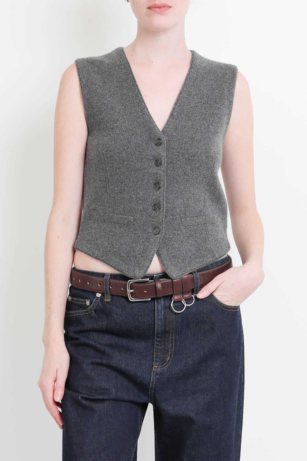 Guest in Residence, Gilet Tailored in Charcoal