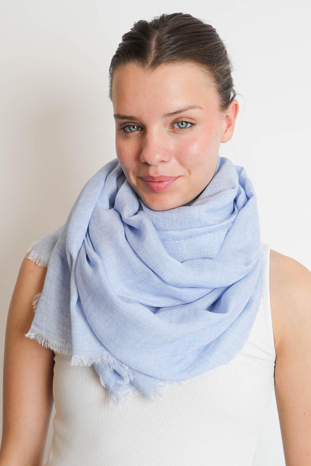 Faliero Sarti, Schal Penelope in Blau