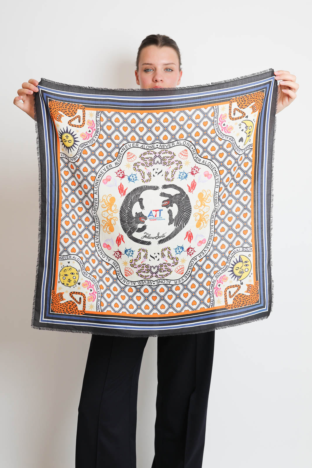 Faliero Sarti, Schal Vivere in Orange