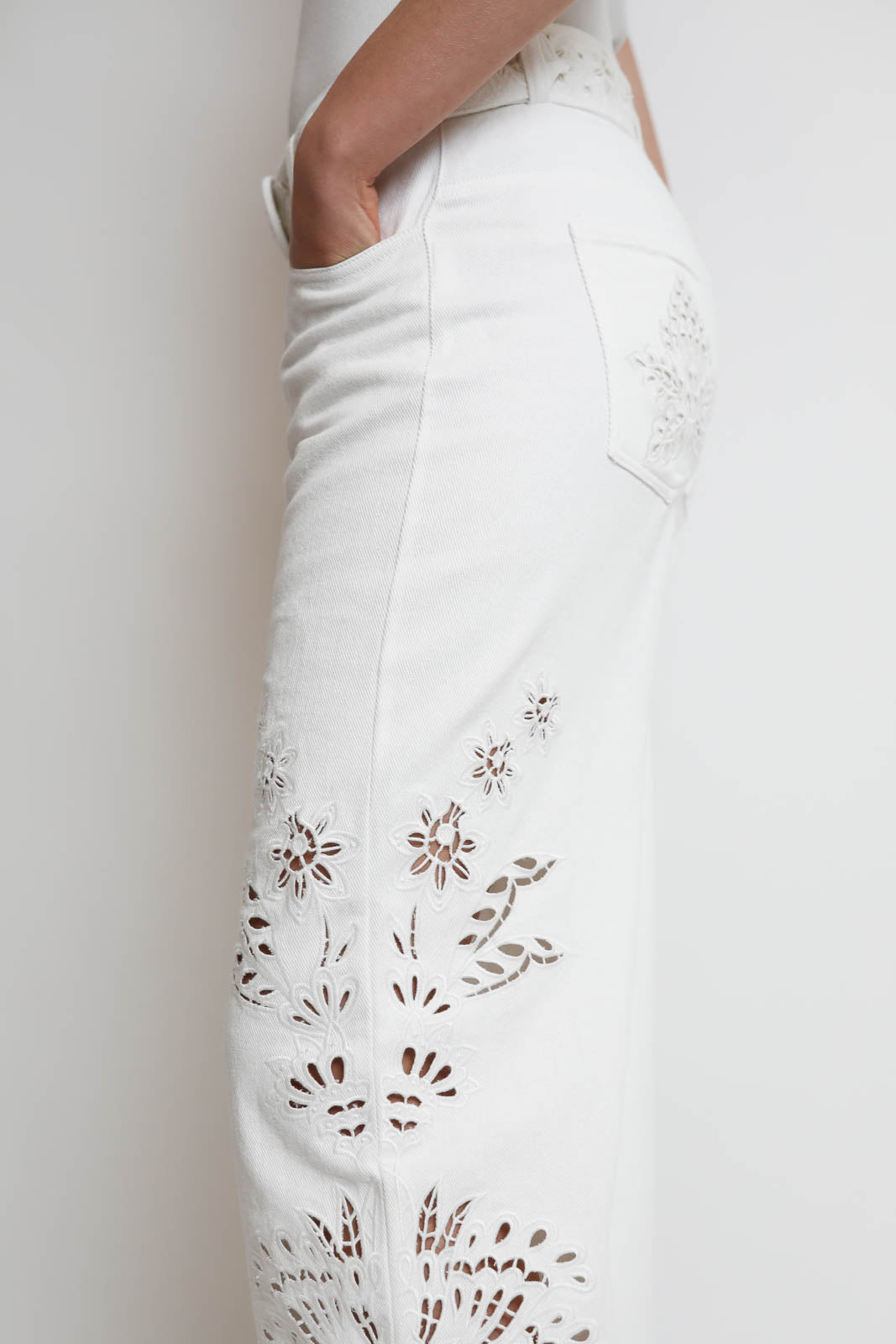 Farm Rio, Hose Boho Beauty Richielieu in Off White