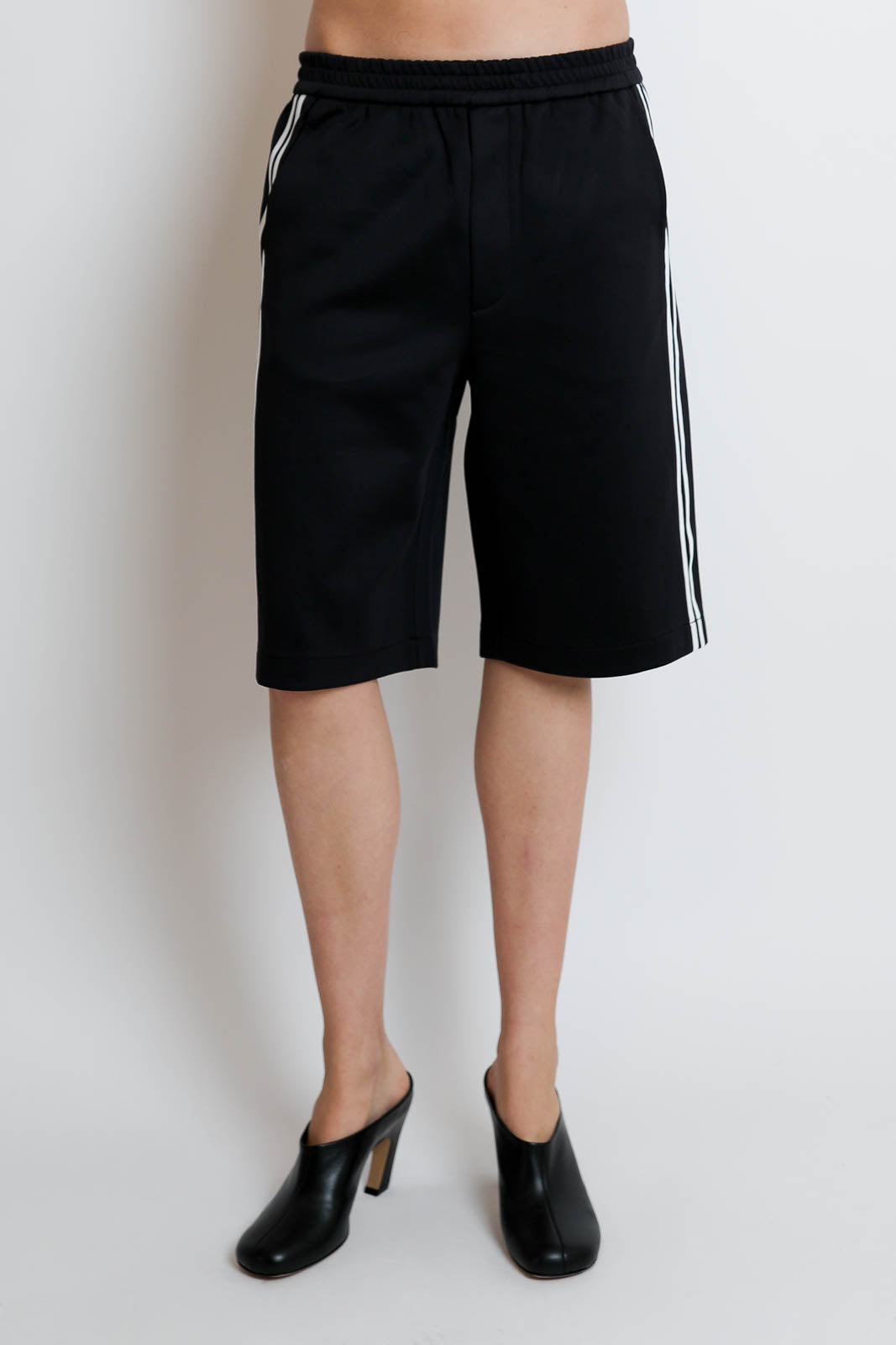 Bermudas Active Knit in Schwarz