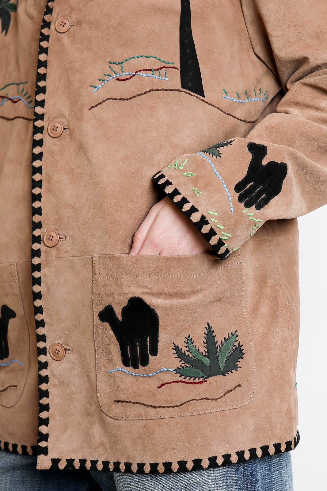 Baziszt, veste Fuga marron