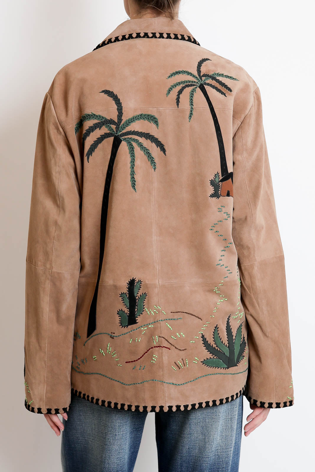 Baziszt, veste Fuga marron