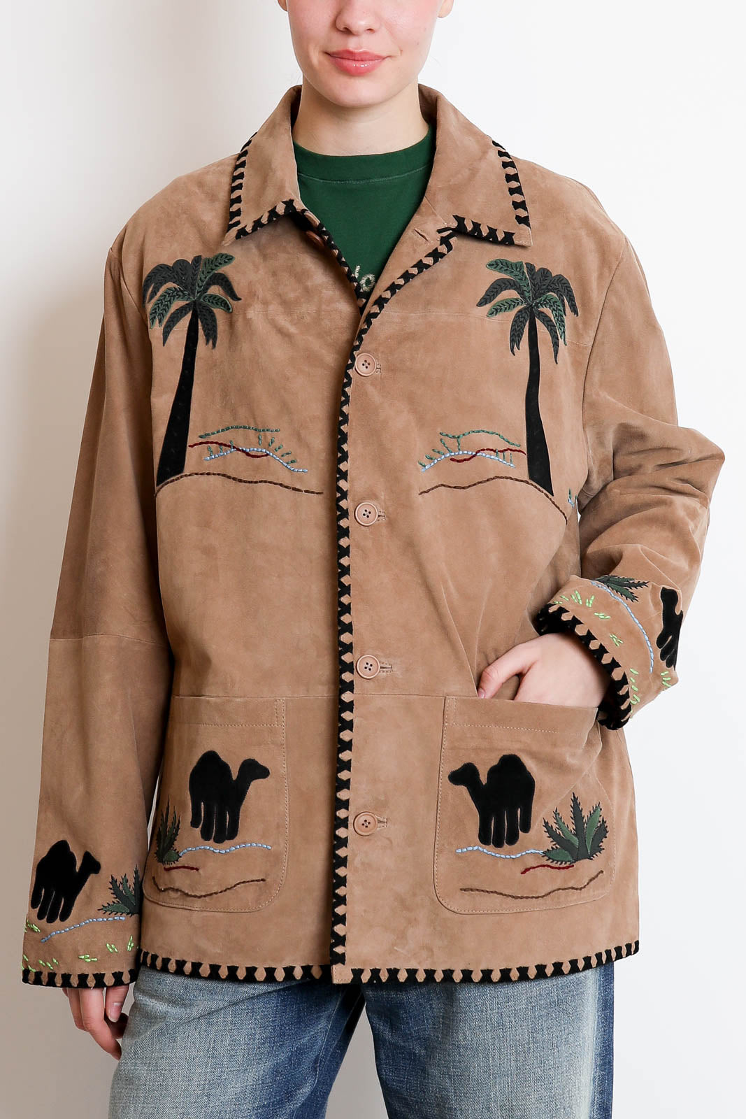 Baziszt, veste Fuga marron