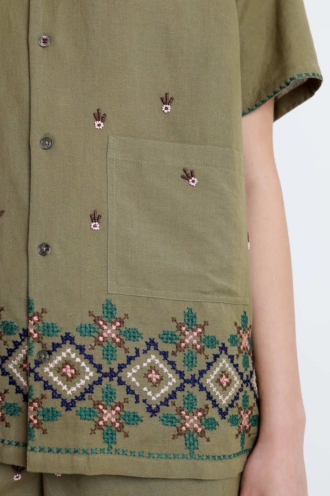 Baziszt, Bluse Pistachio in Green Khaki