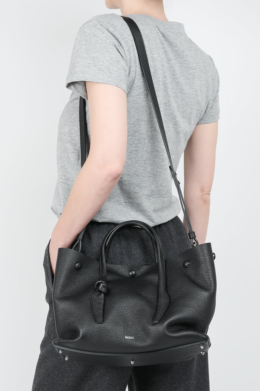 Tasche Drop Medium in Schwarz