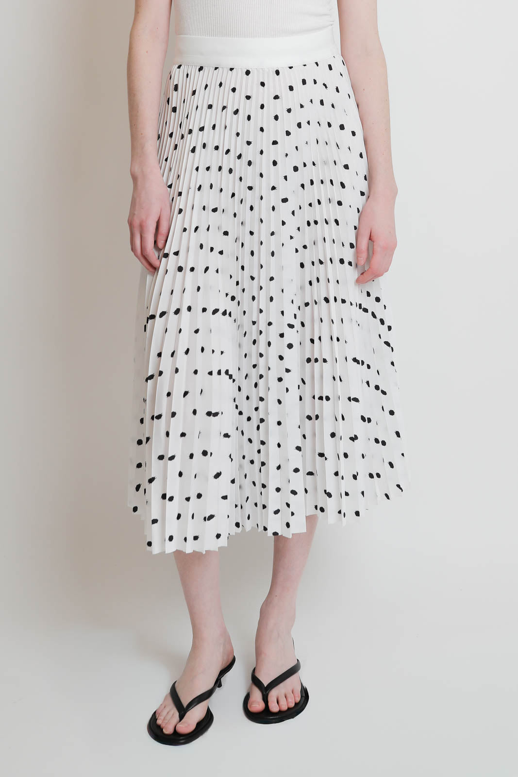 Tibi, Rock Scribble Dot Print in Weiss/Schwarz