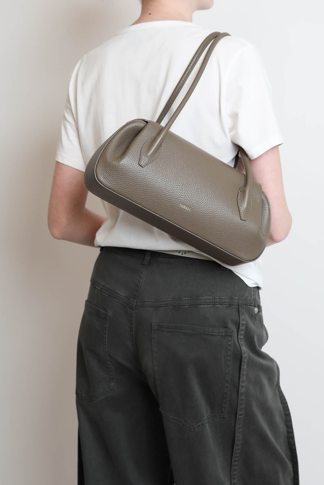 Yuzefi, Tasche Oyster in Taupe