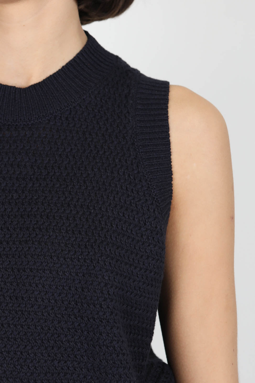 Gilet aus Strick in B. Navy