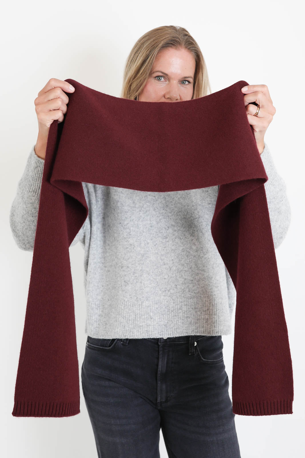 Lisa Yang, Schal Frederica in Deep Plum