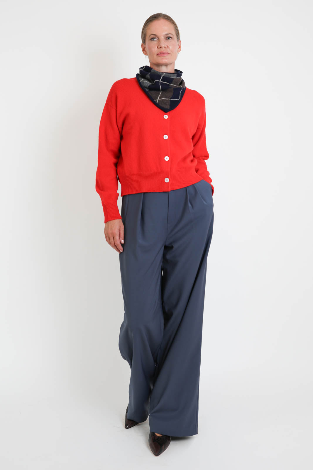 &Daughter, Cardigan Ada Crewneck in Poppy Red