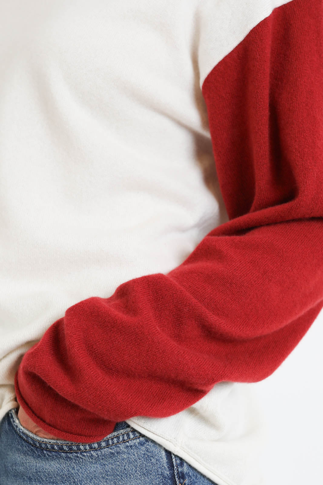 Guest in Residence, Pullover Baseball in Cream/Carmine