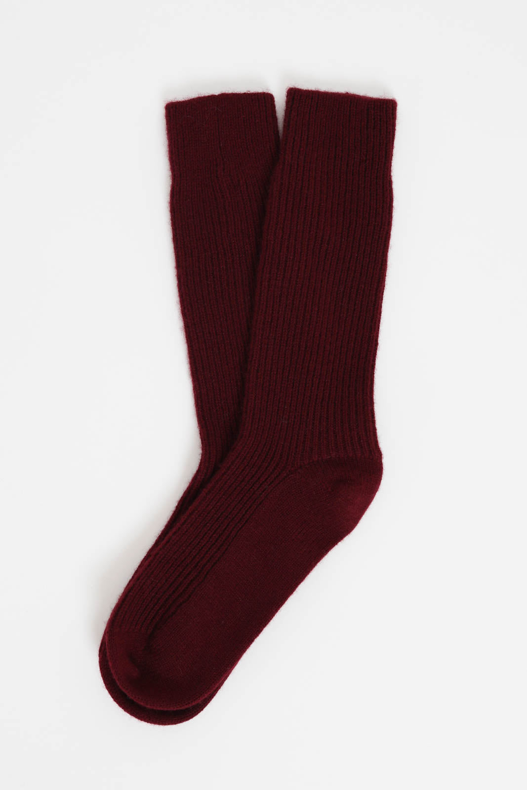 Lisa Yang, Socken Zera in Deep Plum