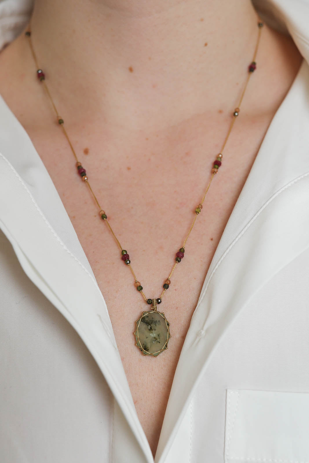 Sharing Bijoux, Halskette Tibet in Prehnite Rutile