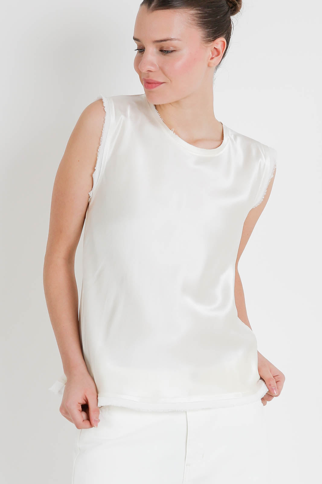 All3, Tank Top Amanda aus Seide in Off-White