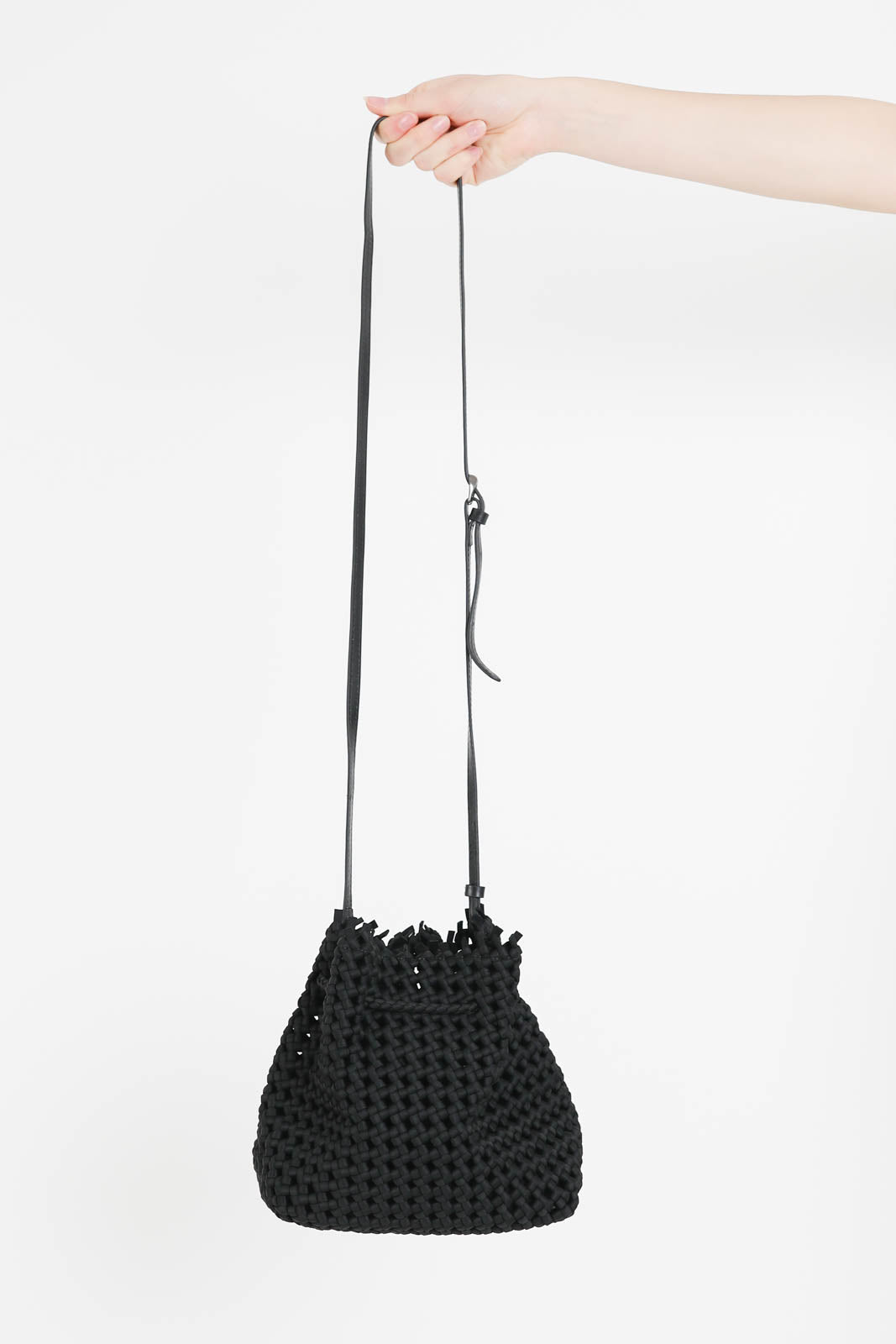 Naghedi, Tasche Mallorca Medium Bucket in Onyx