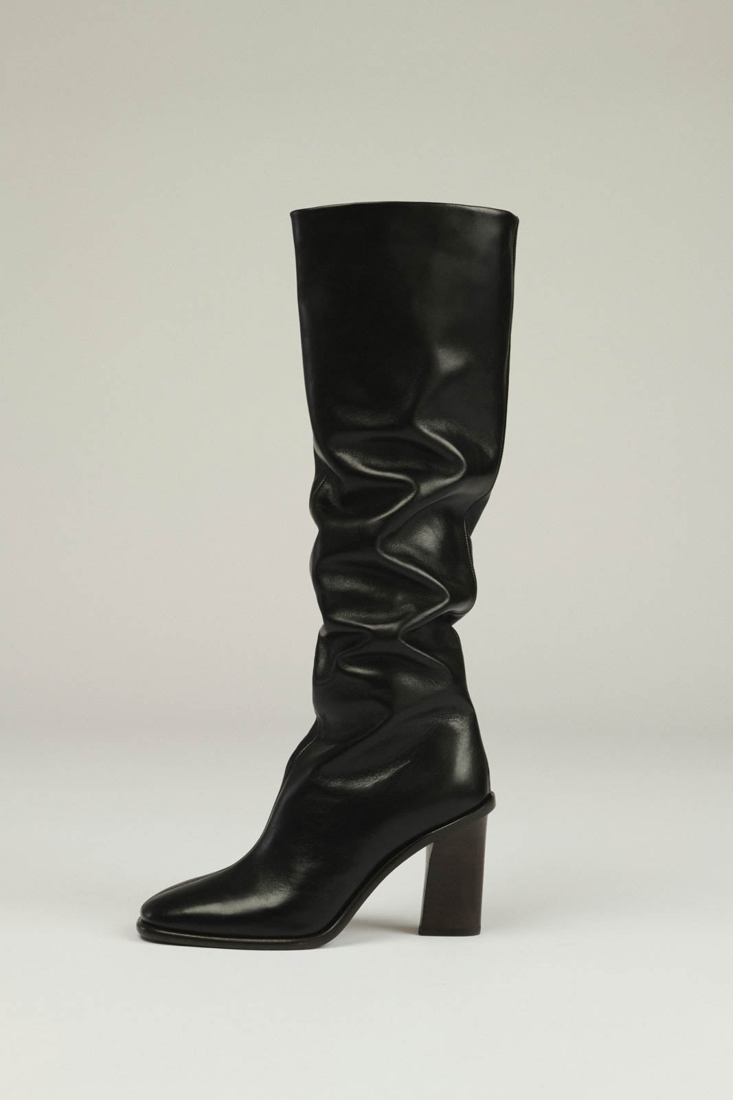 Soeur, Stiefel Livia in Schwarz