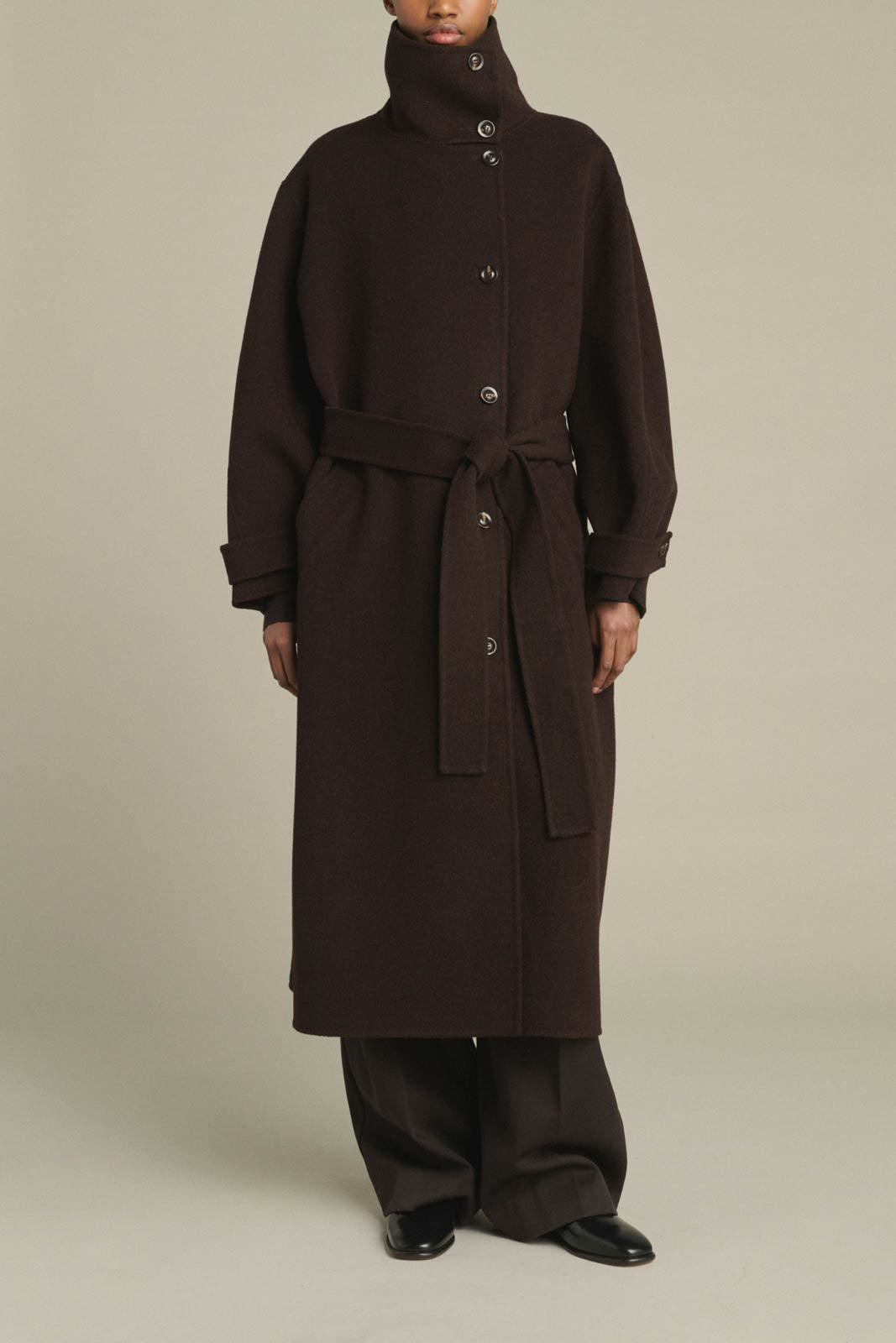 Soeur, Mantel James in Marron Fonce