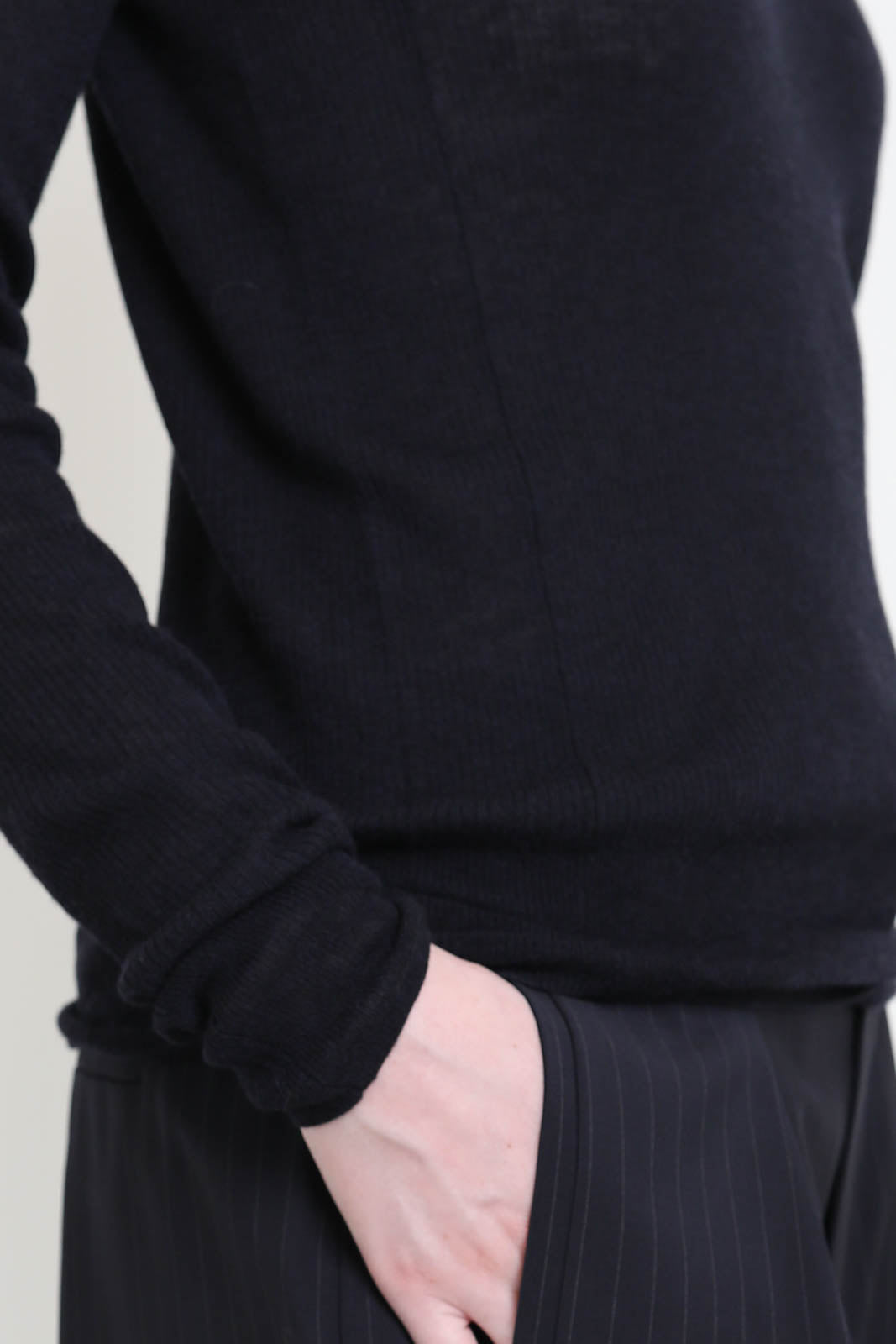 Langarm-Shirt aus Wolle in Navy