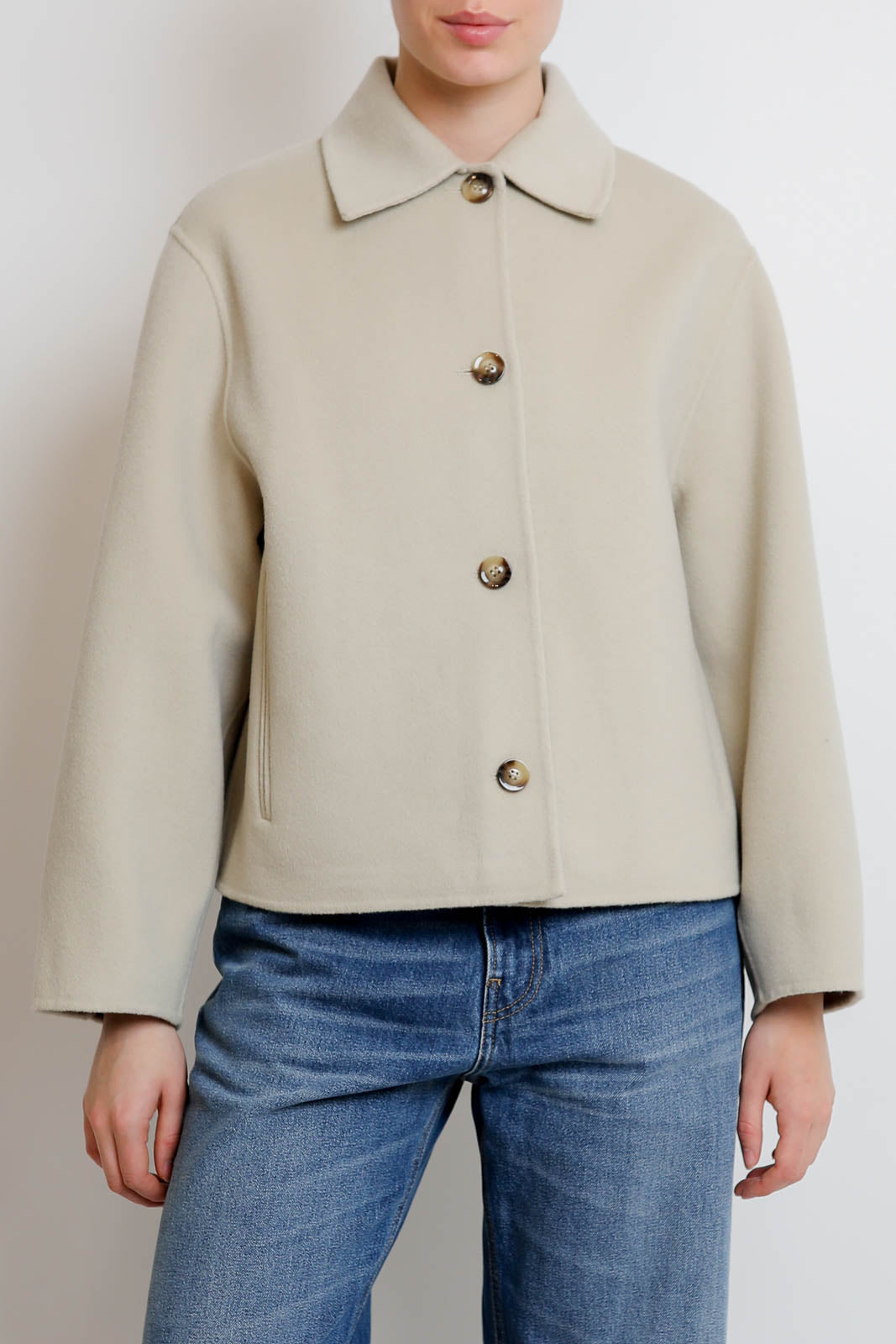 Soeur_Jacke Gyoda in Craie