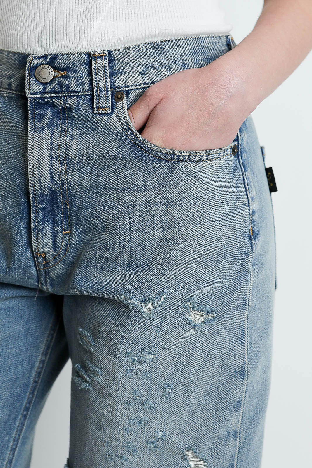 Haikure, Jeans Winny in Broken Celestial