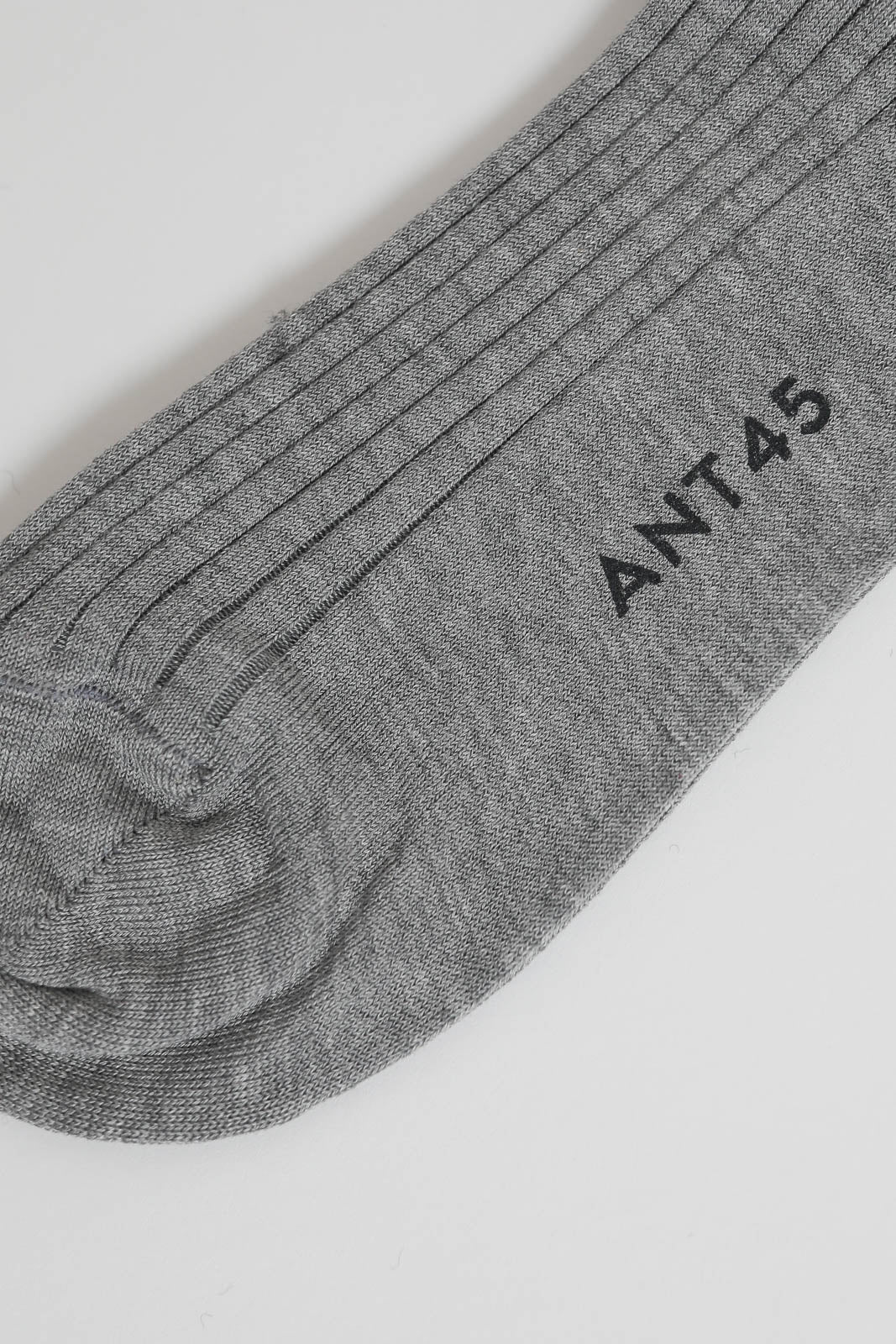 ANT45, Socken Urda Short in Medium Grey